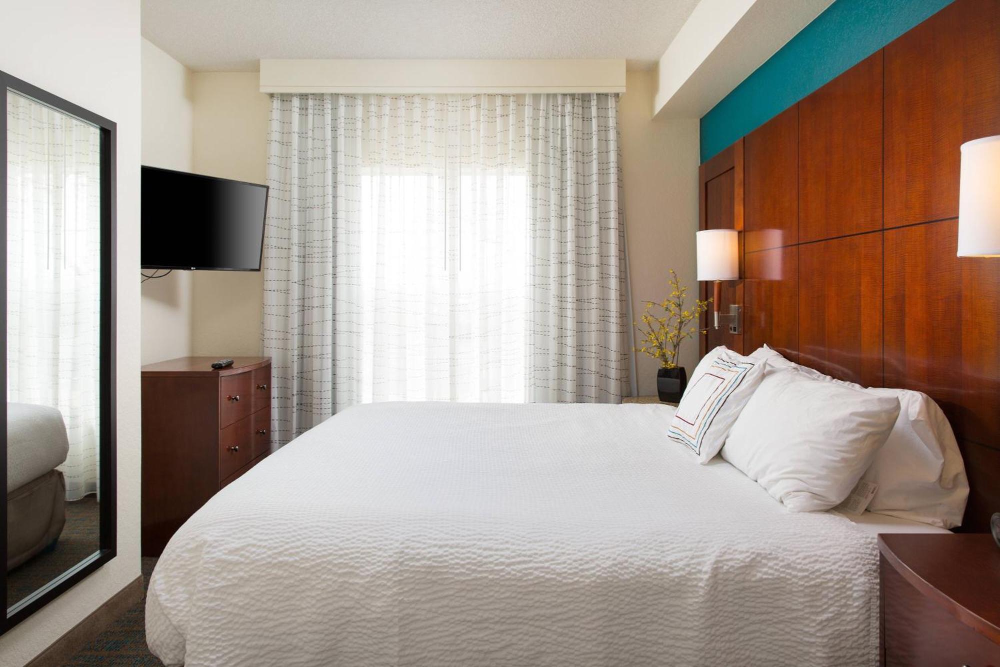 Residence Inn Kansas City Airport מראה חיצוני תמונה