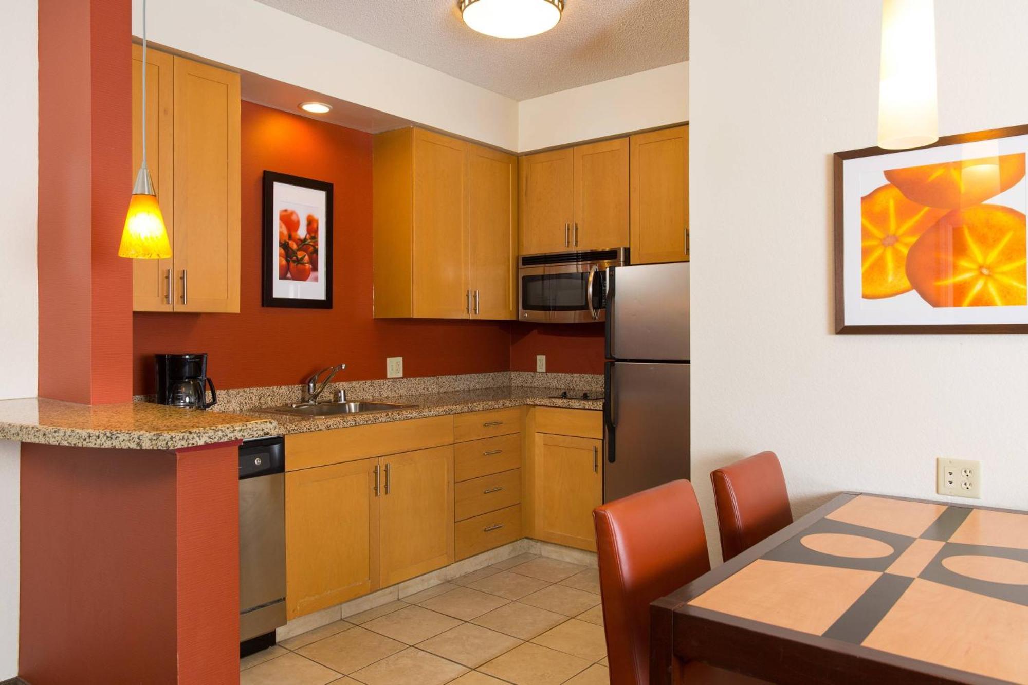 Residence Inn Kansas City Airport מראה חיצוני תמונה