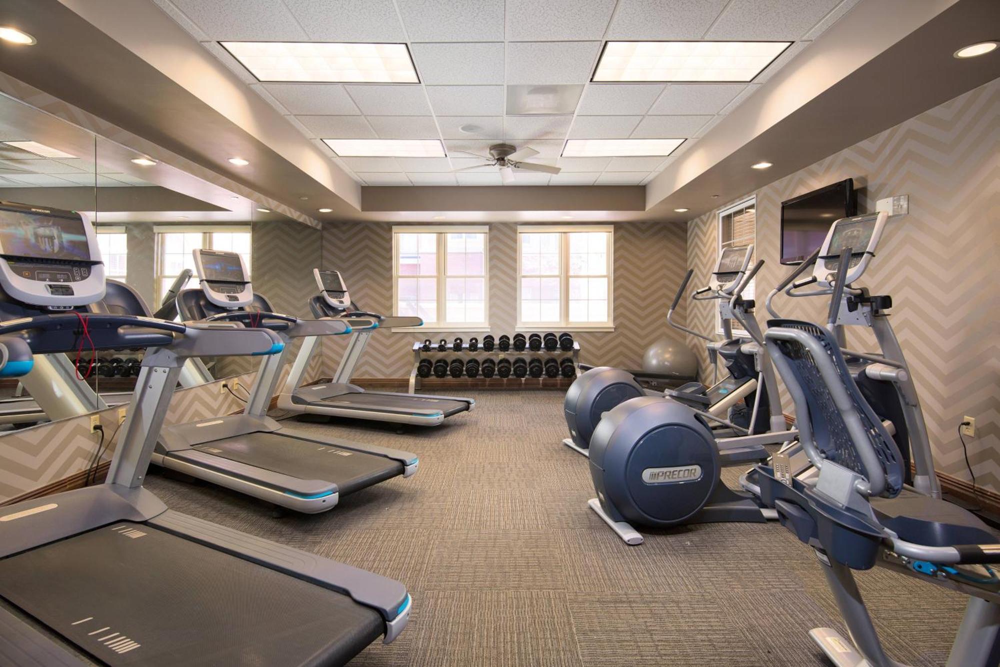 Residence Inn Kansas City Airport מראה חיצוני תמונה
